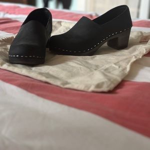 Sandgrens Bridget wooden heel clog black/black size 36